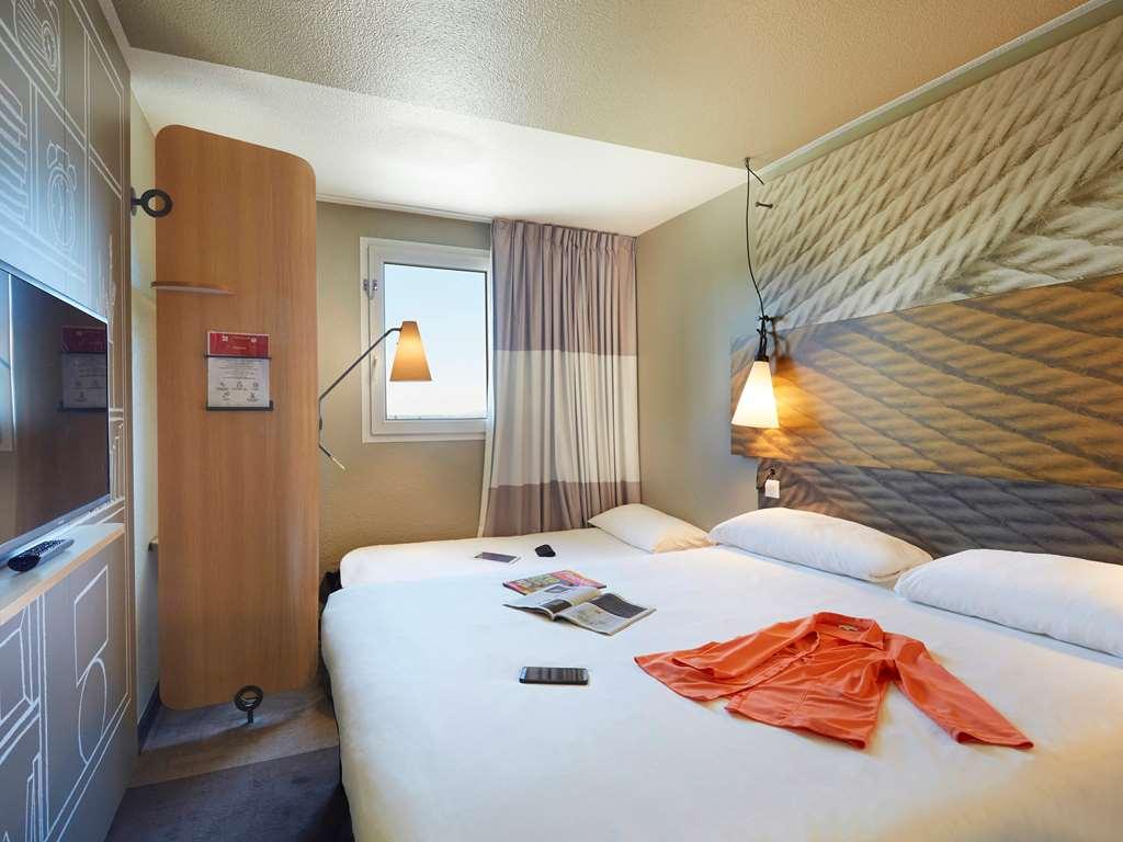 Ibis Archamps Porte De Geneve Room photo